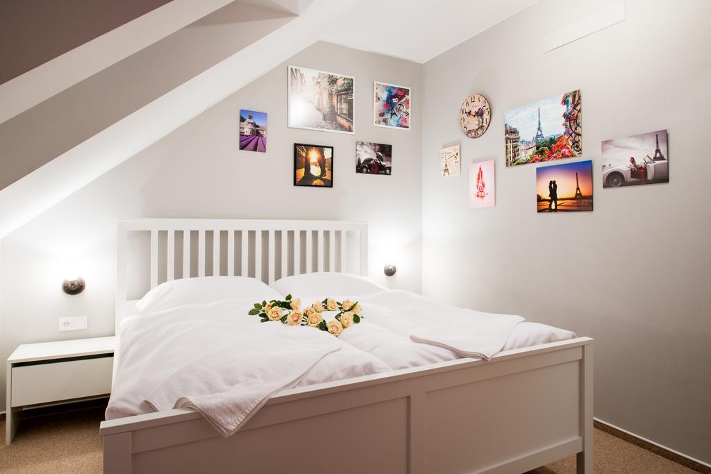 Отель Relax21 Uhersky Ostroh Номер фото