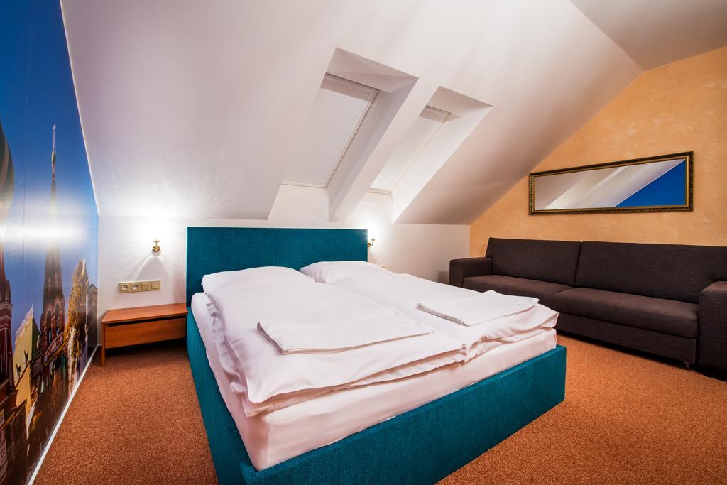 Отель Relax21 Uhersky Ostroh Номер фото